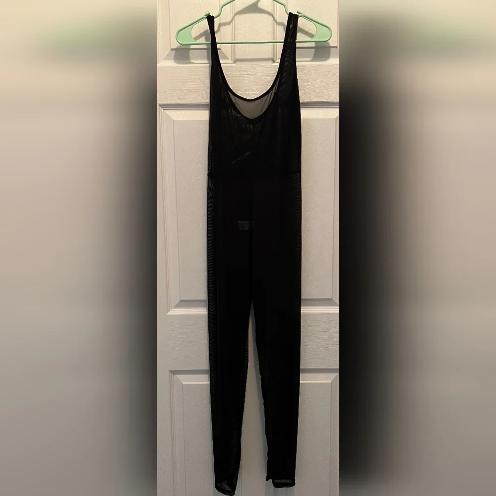 New with tag Fitted Black Sheer Jumpsuit size 6 - Picture 2 of 3